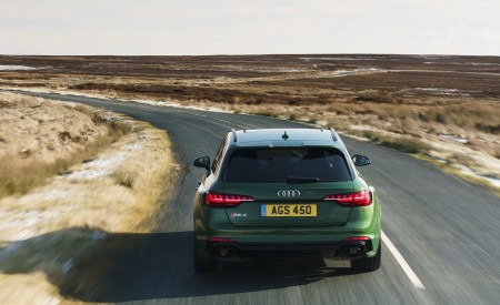 2020 Audi RS 4 Avant (UK-Spec) Rear Wallpapers 450x275 (83)