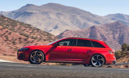 2020 Audi RS 4 Avant (UK-Spec) Side Wallpapers 450x275 (31)