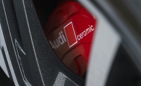 2020 Audi RS 6 Avant (UK-Spec) Brakes Wallpapers 450x275 (92)