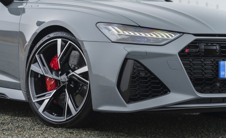 2020 Audi RS 6 Avant (UK-Spec) Detail Wallpapers 450x275 (79)