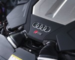 2020 Audi RS 6 Avant (UK-Spec) Engine Wallpapers 150x120