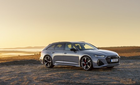 2020 Audi RS 6 Avant (UK-Spec) Front Three-Quarter Wallpapers 450x275 (60)
