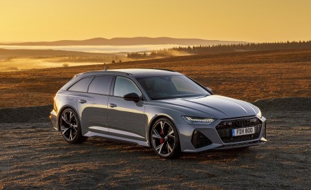2020 Audi RS 6 Avant (UK-Spec) Front Three-Quarter Wallpapers 450x275 (61)