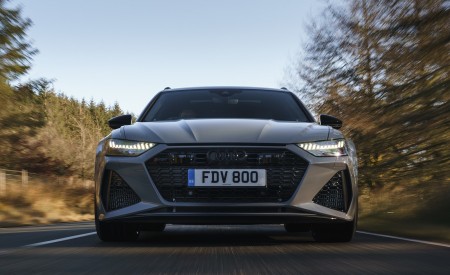 2020 Audi RS 6 Avant (UK-Spec) Front Wallpapers 450x275 (16)