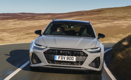 2020 Audi RS 6 Avant (UK-Spec) Front Wallpapers 450x275 (9)