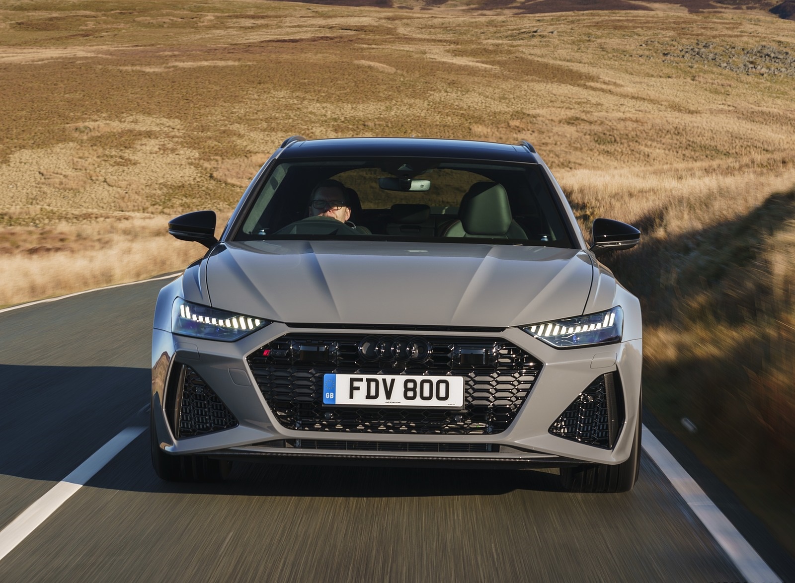 2020 Audi RS 6 Avant (UK-Spec) Front Wallpapers (10)