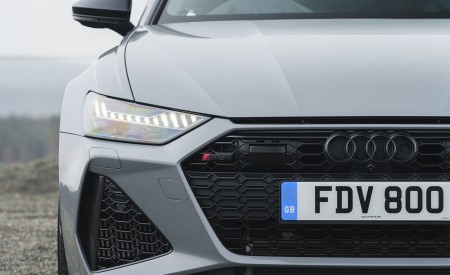 2020 Audi RS 6 Avant (UK-Spec) Headlight Wallpapers 450x275 (69)