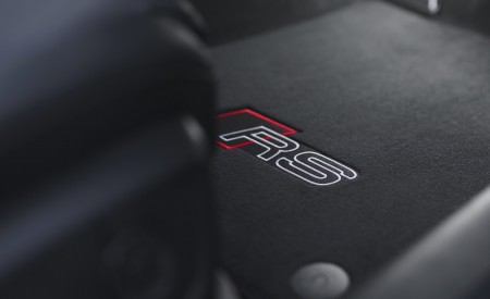 2020 Audi RS 6 Avant (UK-Spec) Interior Floor Mat Wallpapers 450x275 (137)