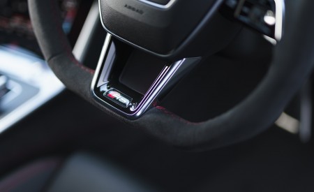 2020 Audi RS 6 Avant (UK-Spec) Interior Steering Wheel Wallpapers 450x275 (117)