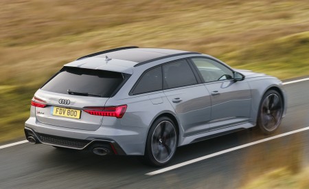 2020 Audi RS 6 Avant (UK-Spec) Rear Three-Quarter Wallpapers 450x275 (45)
