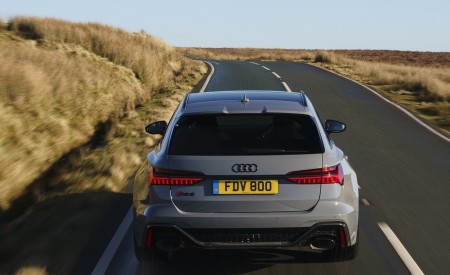 2020 Audi RS 6 Avant (UK-Spec) Rear Wallpapers 450x275 (21)