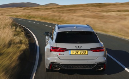 2020 Audi RS 6 Avant (UK-Spec) Rear Wallpapers 450x275 (22)