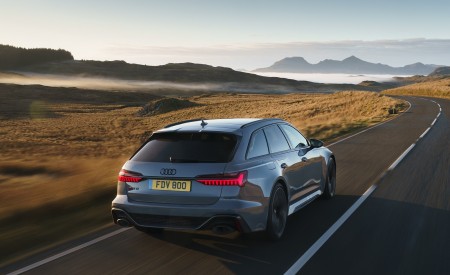 2020 Audi RS 6 Avant (UK-Spec) Rear Wallpapers 450x275 (23)