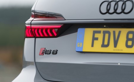 2020 Audi RS 6 Avant (UK-Spec) Tail Light Wallpapers 450x275 (96)