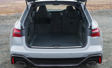 2020 Audi RS 6 Avant (UK-Spec) Trunk Wallpapers 450x275 (144)