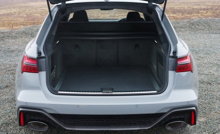 2020 Audi RS 6 Avant (UK-Spec) Trunk Wallpapers 450x275 (145)