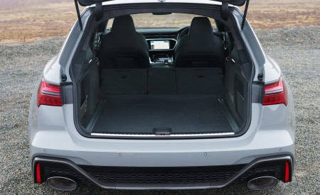 2020 Audi RS 6 Avant (UK-Spec) Trunk Wallpapers 450x275 (146)