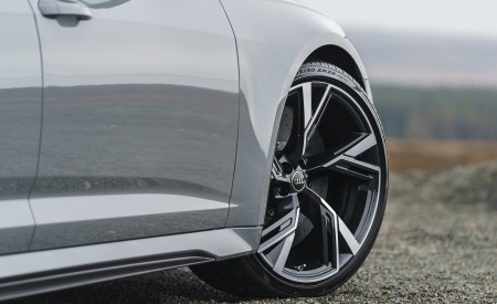 2020 Audi RS 6 Avant (UK-Spec) Wheel Wallpapers 450x275 (86)