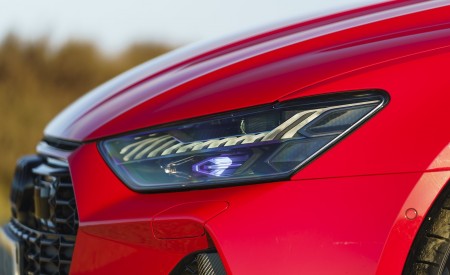 2020 Audi RS 7 Sportback (UK-Spec) Headlight Wallpapers 450x275 (67)