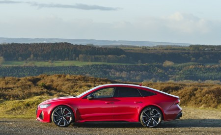 2020 Audi RS 7 Sportback (UK-Spec) Side Wallpapers 450x275 (49)