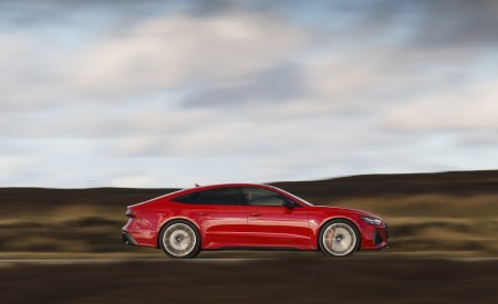 2020 Audi RS 7 Sportback (UK-Spec) Side Wallpapers 450x275 (24)