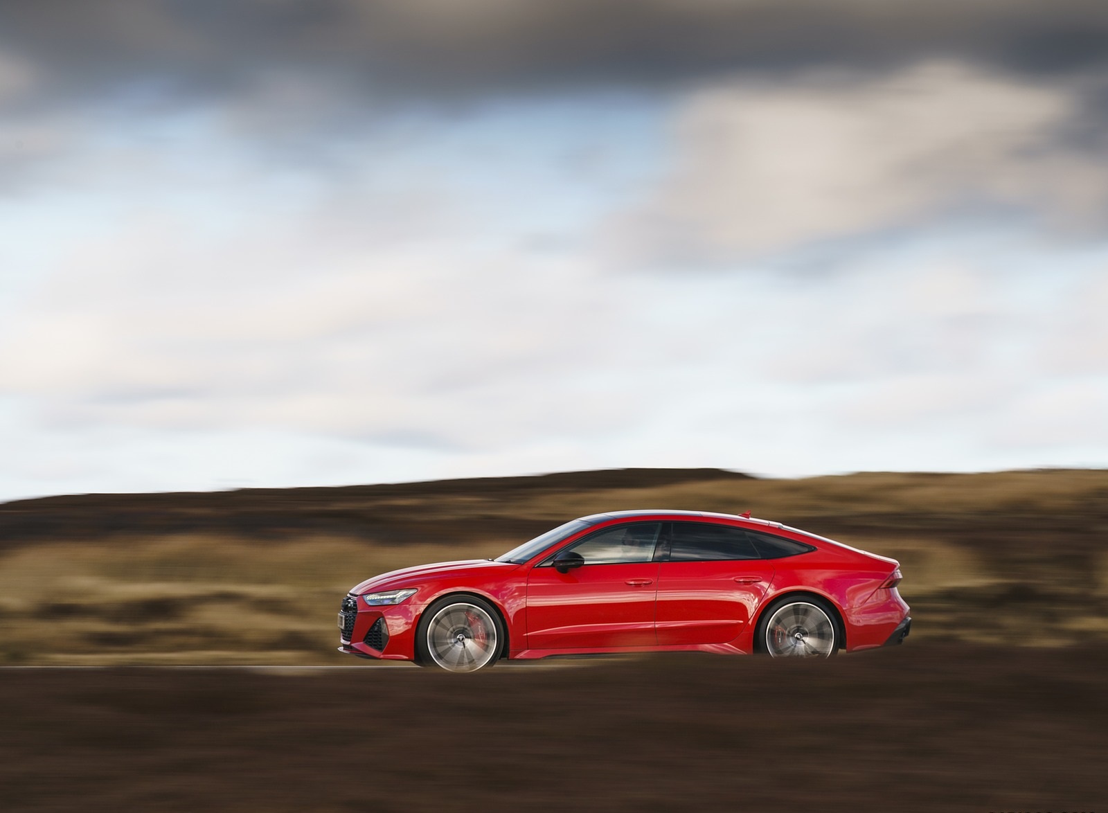 2020 Audi RS 7 Sportback (UK-Spec) Side Wallpapers (12)