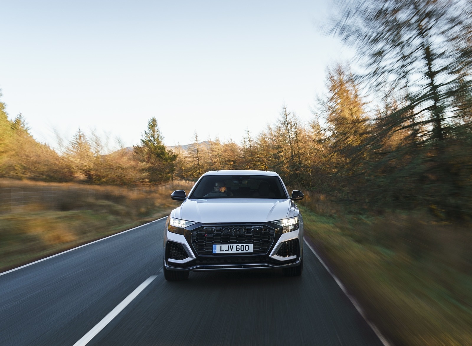 2020 Audi RS Q8 (UK-Spec) Front Wallpapers (5)
