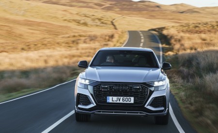 2020 Audi RS Q8 (UK-Spec) Front Wallpapers 450x275 (7)
