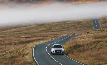 2020 Audi RS Q8 (UK-Spec) Front Wallpapers 450x275 (15)