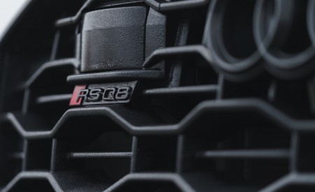 2020 Audi RS Q8 (UK-Spec) Grill Wallpapers 450x275 (51)