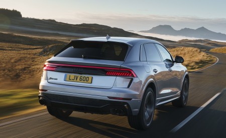 2020 Audi RS Q8 (UK-Spec) Rear Wallpapers 450x275 (16)