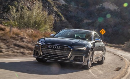 2020 Audi S6 (US-Spec) Front Wallpapers 450x275 (4)