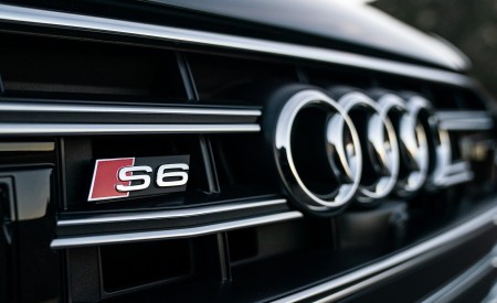 2020 Audi S6 (US-Spec) Grill Wallpapers 450x275 (15)