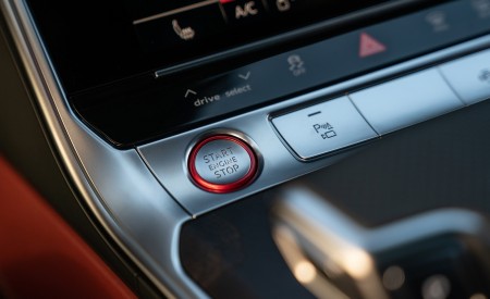 2020 Audi S6 (US-Spec) Interior Detail Wallpapers 450x275 (19)