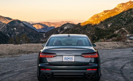 2020 Audi S6 (US-Spec) Rear Wallpapers 450x275 (11)