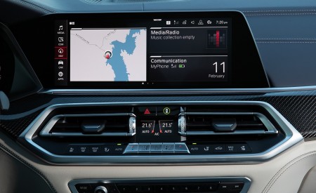 2020 BMW X5 M Competition (Color: Tanzanit Blue Metallic; US-Spec) Central Console Wallpapers 450x275 (93)