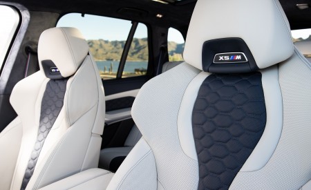 2020 BMW X5 M Competition (Color: Tanzanit Blue Metallic; US-Spec) Interior Front Seats Wallpapers 450x275 (109)