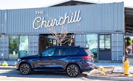 2020 BMW X5 M Competition (Color: Tanzanit Blue Metallic; US-Spec) Side Wallpapers 450x275 (65)