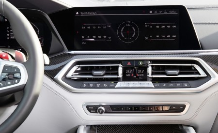 2020 BMW X6 M Competition (Color: Ametrine Metallic; US-Spec) Central Console Wallpapers 450x275 (120)