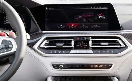 2020 BMW X6 M Competition (Color: Ametrine Metallic; US-Spec) Central Console Wallpapers 450x275 (119)