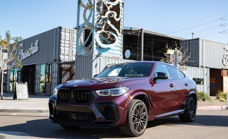 2020 BMW X6 M Competition (Color: Ametrine Metallic; US-Spec) Front Three-Quarter Wallpapers 450x275 (85)