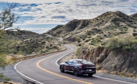 2020 BMW X6 M Competition (Color: Ametrine Metallic; US-Spec) Rear Three-Quarter Wallpapers 450x275 (59)