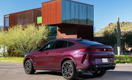 2020 BMW X6 M Competition (Color: Ametrine Metallic; US-Spec) Rear Three-Quarter Wallpapers 450x275 (91)