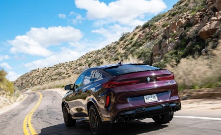 2020 BMW X6 M Competition (Color: Ametrine Metallic; US-Spec) Rear Three-Quarter Wallpapers 450x275 (36)