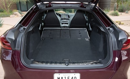 2020 BMW X6 M Competition (Color: Ametrine Metallic; US-Spec) Trunk Wallpapers 450x275 (133)