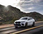 2020 BMW X6 M Competition (Color: Mineral White Metallic; US-Spec) Front Three-Quarter Wallpapers 150x120