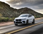 2020 BMW X6 M Competition (Color: Mineral White Metallic; US-Spec) Front Three-Quarter Wallpapers 150x120