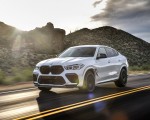 2020 BMW X6 M Competition (Color: Mineral White Metallic; US-Spec) Front Three-Quarter Wallpapers 150x120