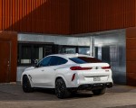 2020 BMW X6 M Competition (Color: Mineral White Metallic; US-Spec) Rear Three-Quarter Wallpapers 150x120