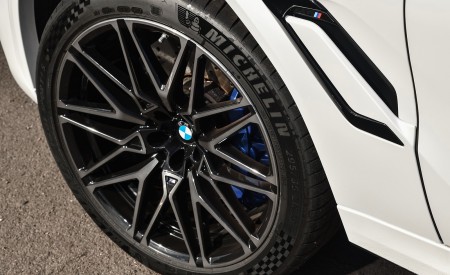 2020 BMW X6 M Competition (Color: Mineral White Metallic; US-Spec) Wheel Wallpapers 450x275 (190)